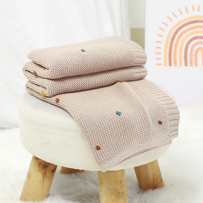 Light Camel Handmade Chunky Knit Blanket – Soft, Cozy, and Perfect for Babies (90x70cm)