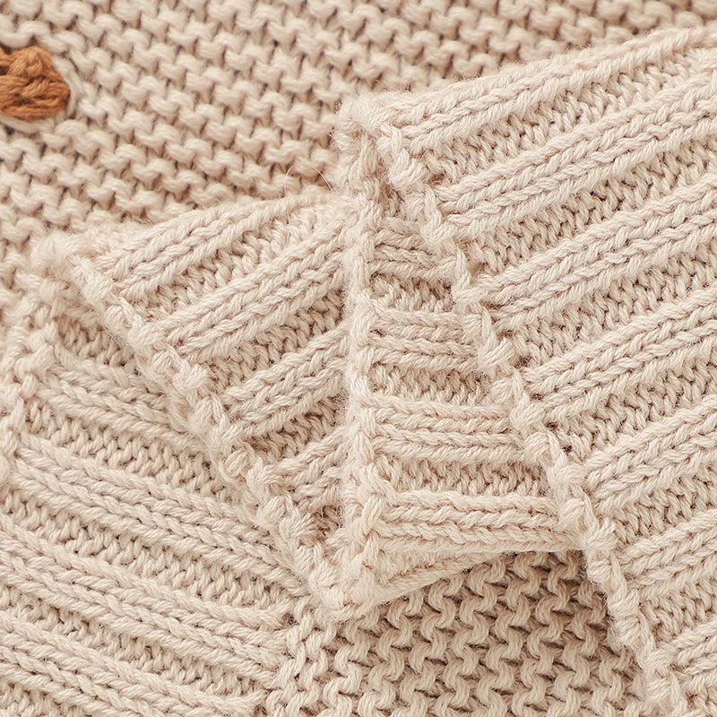 White Handmade Chunky Knit Blanket – Soft, Cozy, and Perfect for Babies (90x70cm)